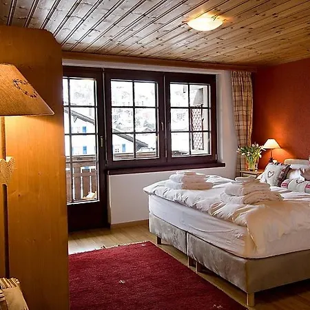 Apartment Sleeps 6 Wifi